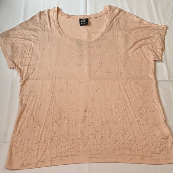 Blush Beaded Detail T Shirt  / Blouse Bobeau - Picture 6 of 14